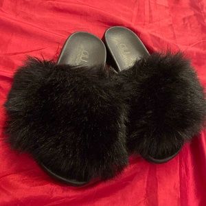 Fuzzy Slip Ons  SZ 9